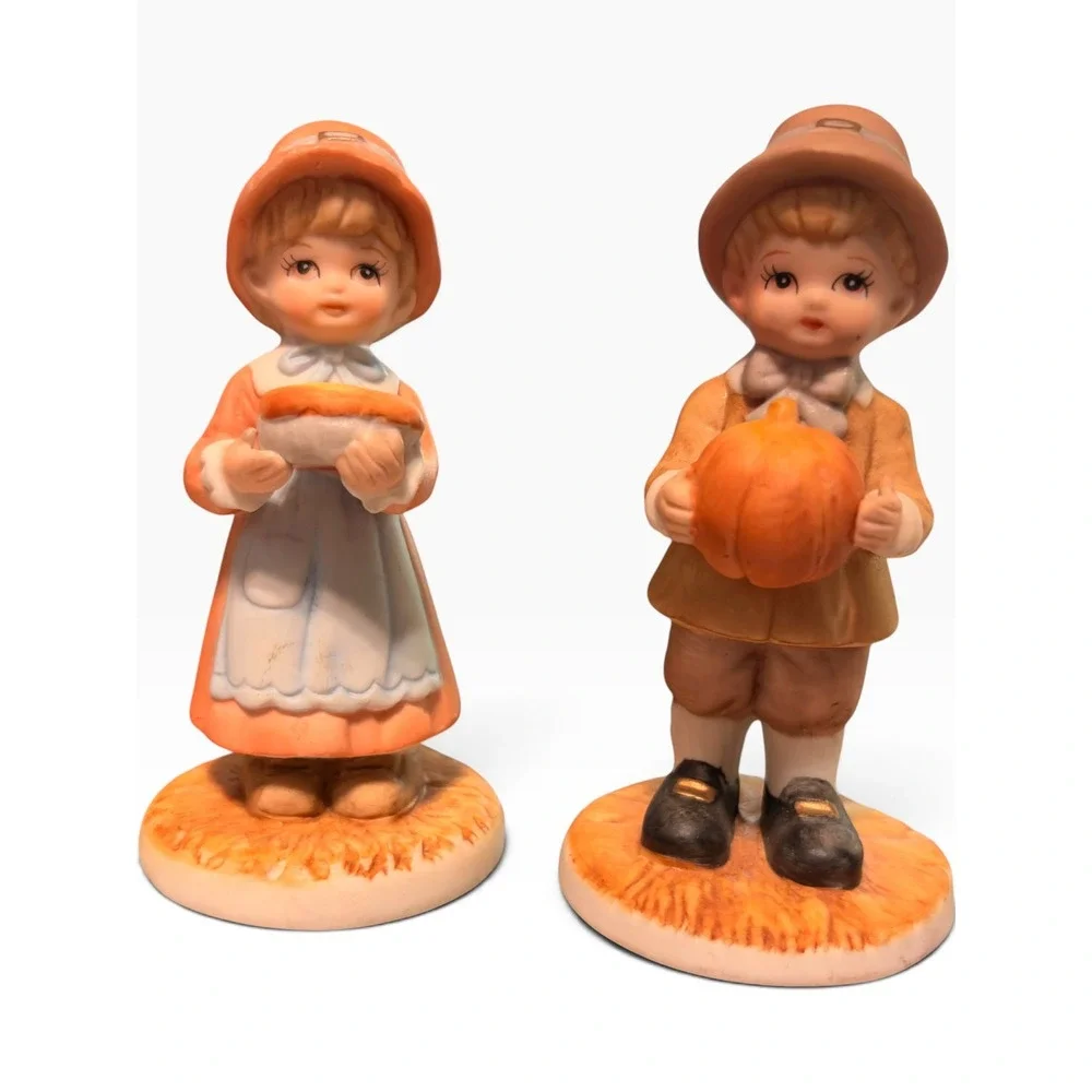 Vintage Thanksgiving Pilgrim Boy & Girl Ceramic Figurines Set Harvest Decor 4.5